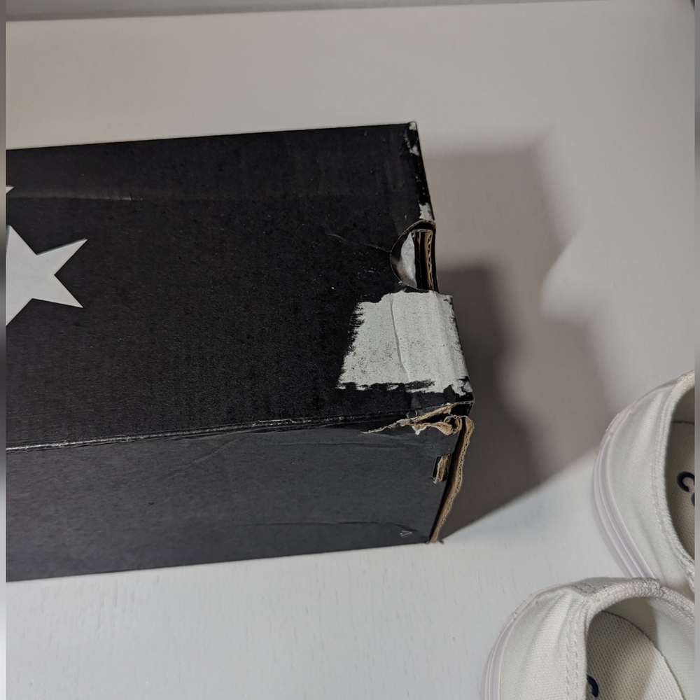 Converse Chuck Taylor All Star Canvas Sneakers . - Picture 14 of 15